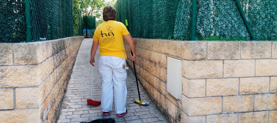 limpiezas-tres-servicios-de-limpieza-abadilla-de-cayon-cantrabria-eventos-deportivos