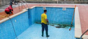 limpieza de piscinas